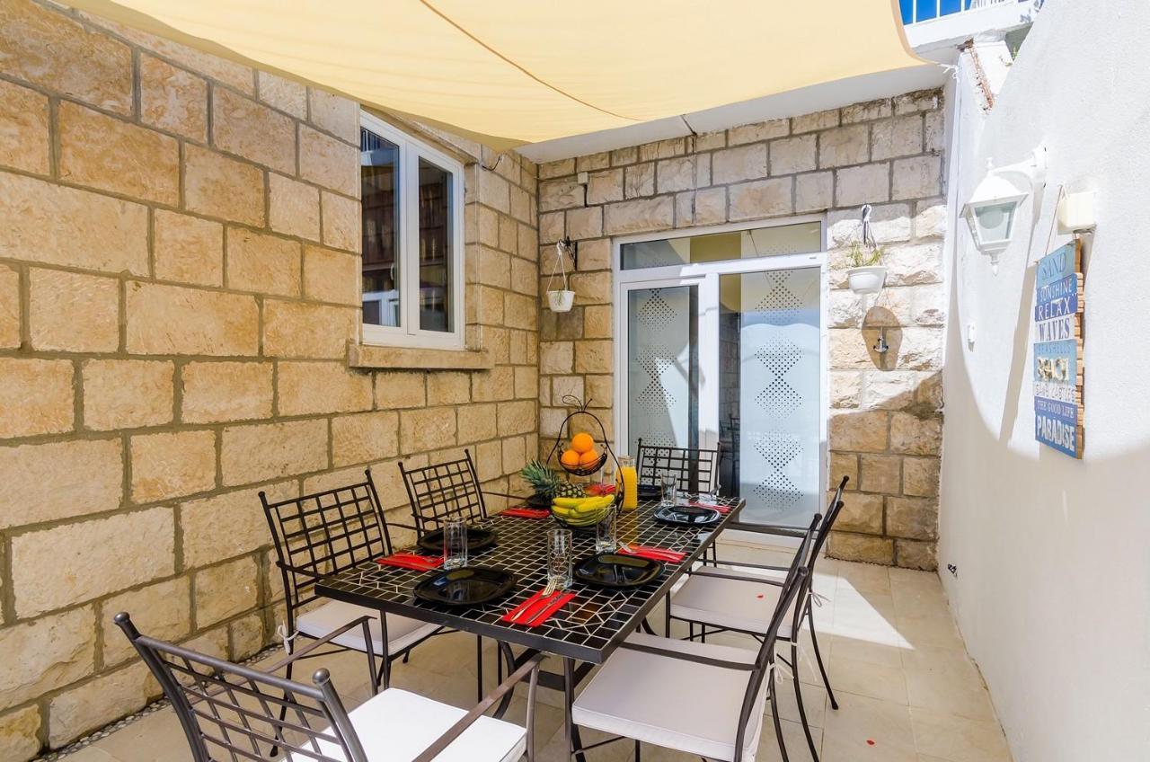 Holiday Home Lungo Mare Mlini Esterno foto