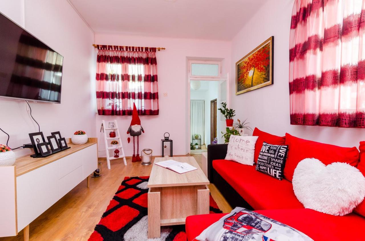 Holiday Home Lungo Mare Mlini Esterno foto