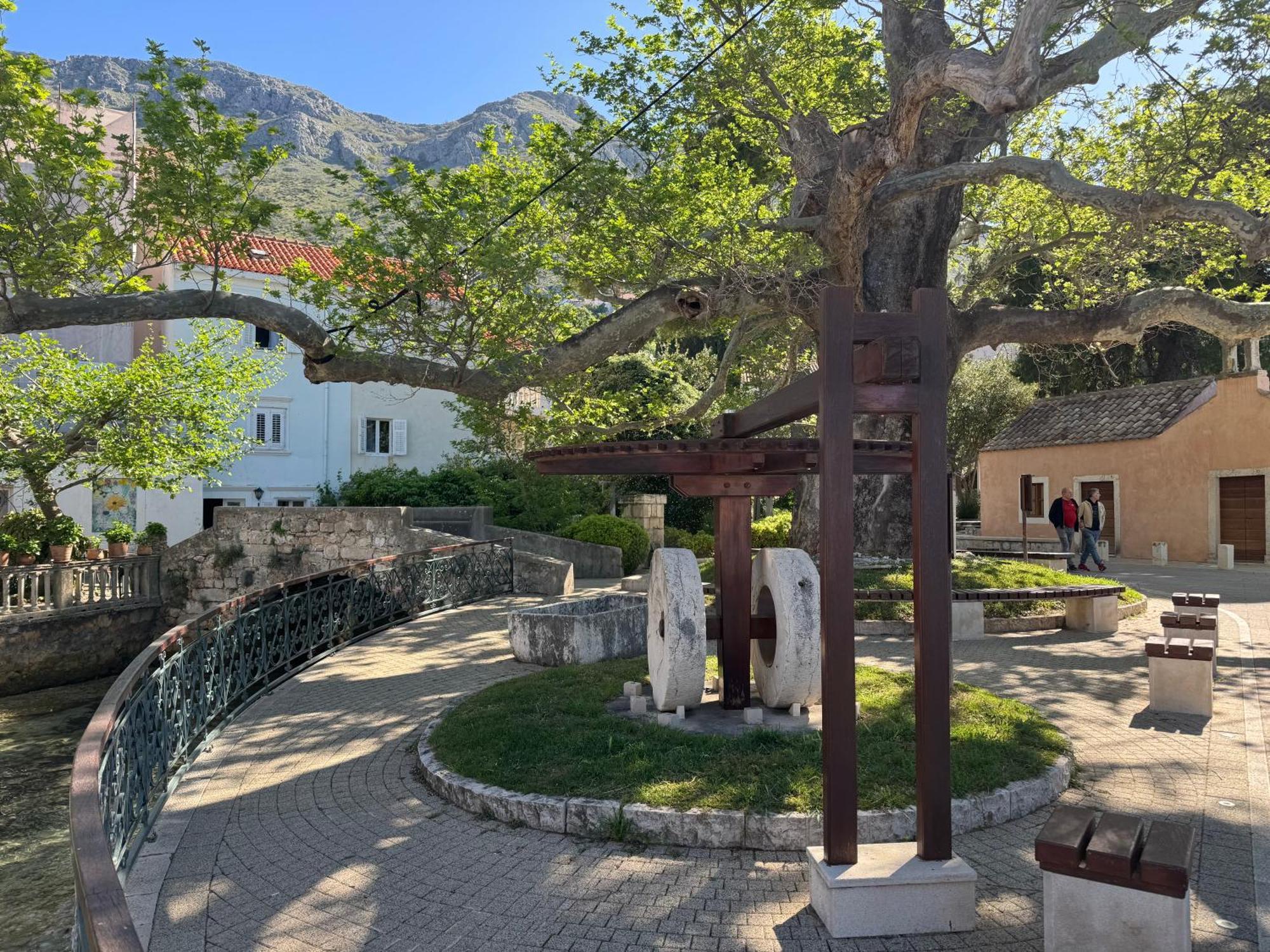 Holiday Home Lungo Mare Mlini Esterno foto