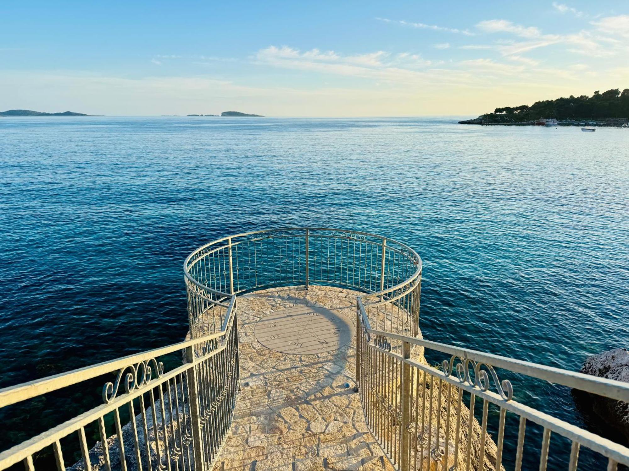 Holiday Home Lungo Mare Mlini Esterno foto
