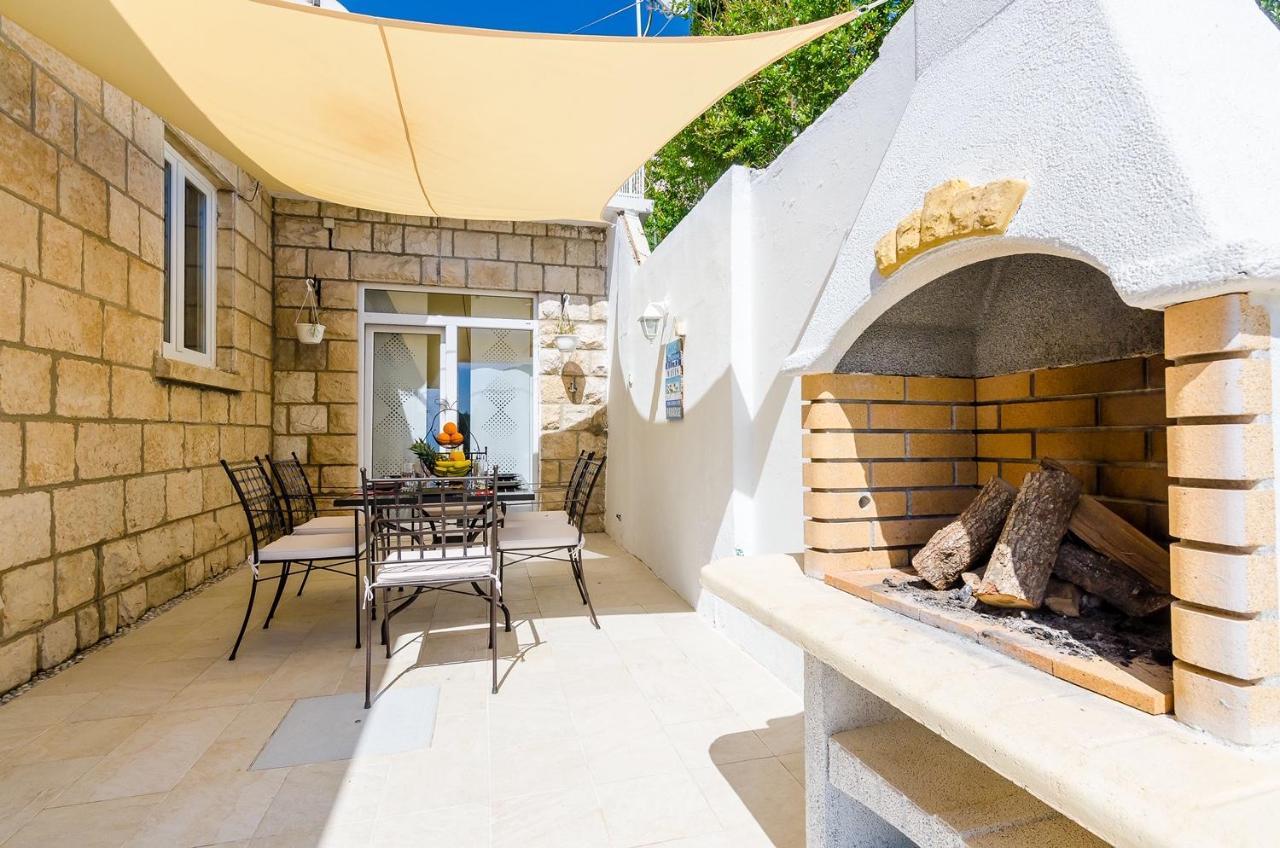 Holiday Home Lungo Mare Mlini Esterno foto