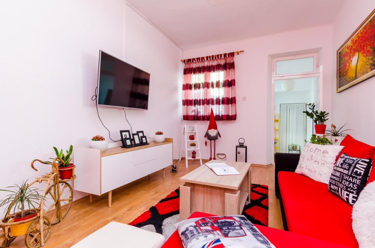 Holiday Home Lungo Mare Mlini Esterno foto