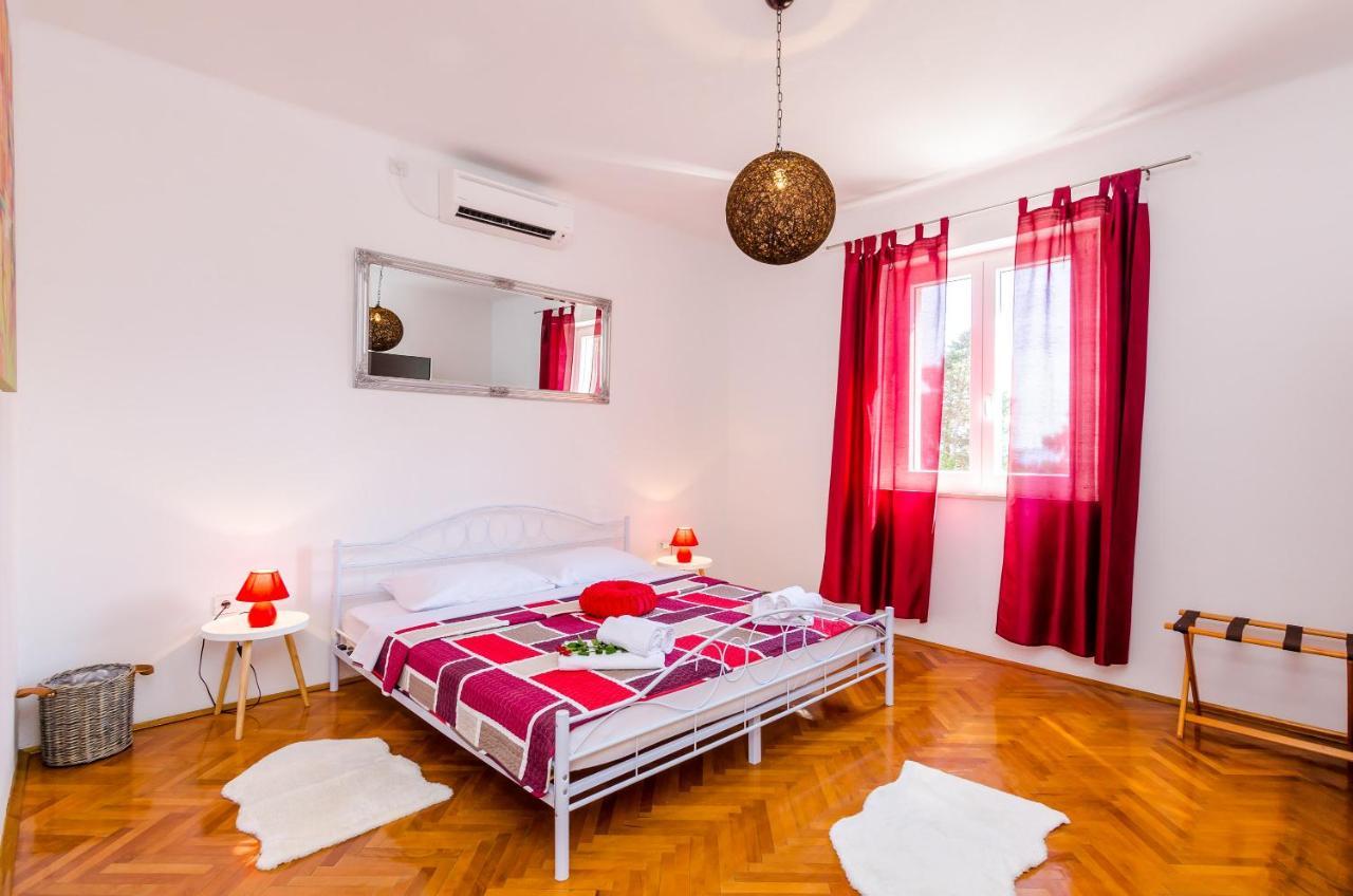 Holiday Home Lungo Mare Mlini Esterno foto