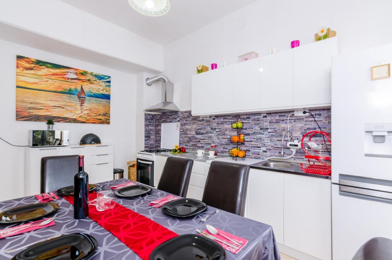 Holiday Home Lungo Mare Mlini Esterno foto