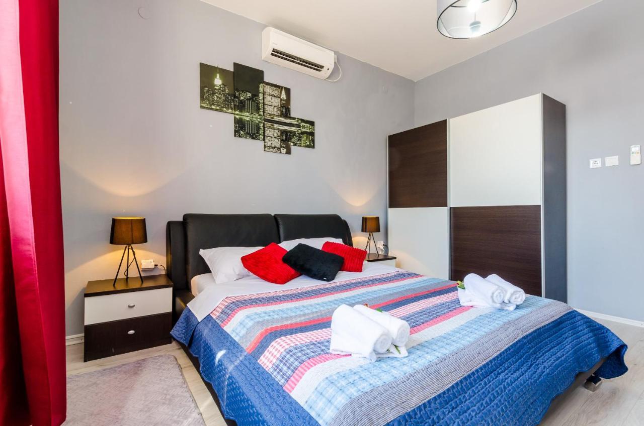 Holiday Home Lungo Mare Mlini Esterno foto